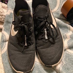 Nike women’s free runs